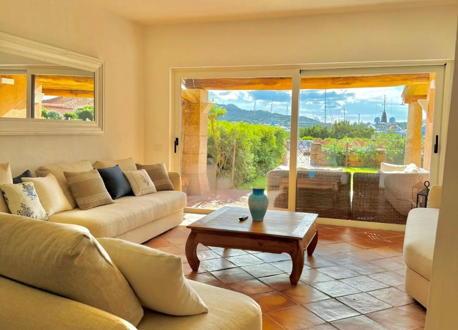 Apartmán Waterfront Port House Porto Cervo Itálie